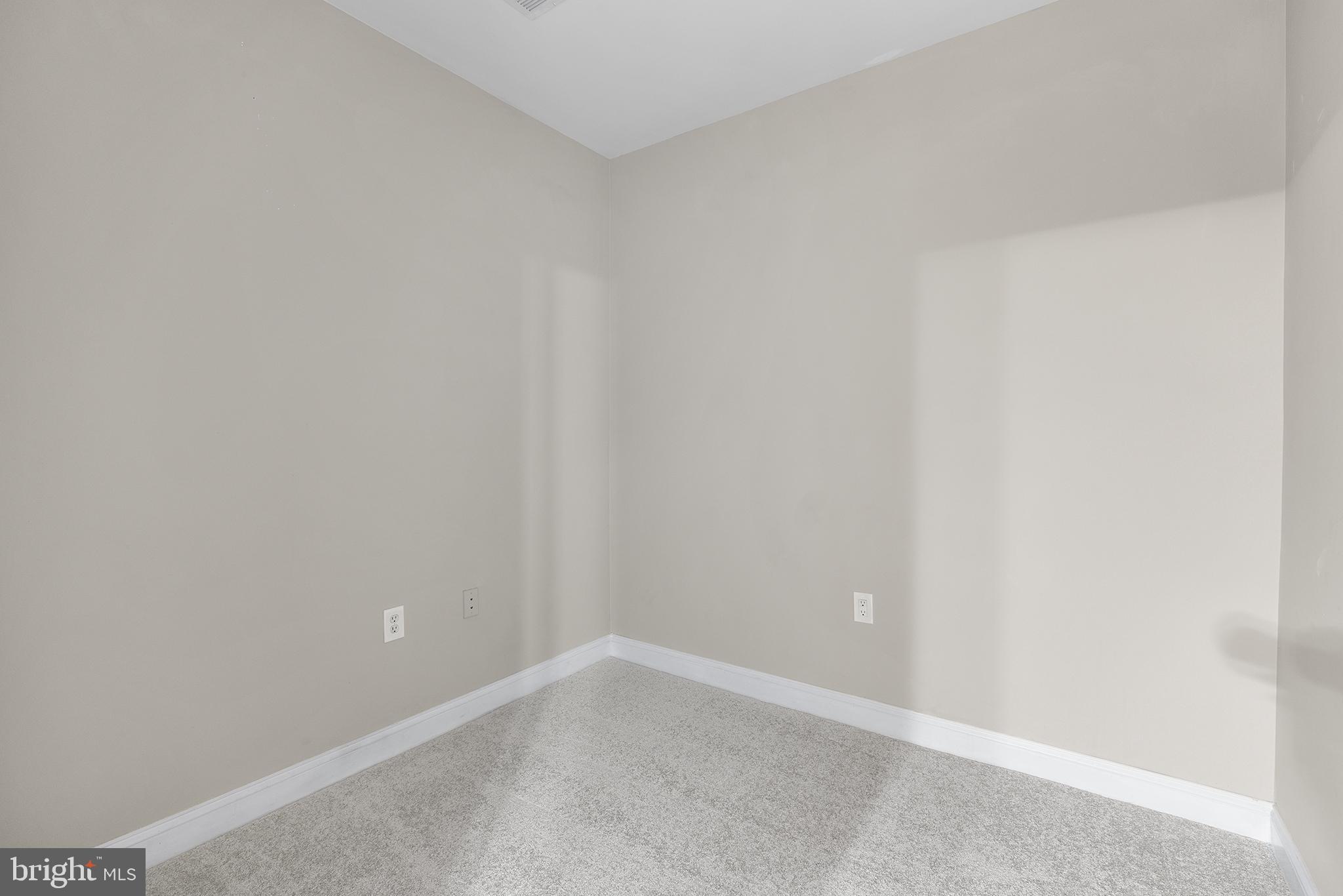 200 W ELM ST #1214