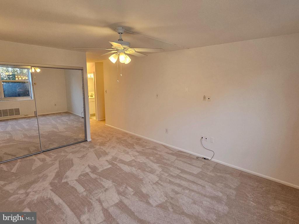 7301 Coventry Ave #210