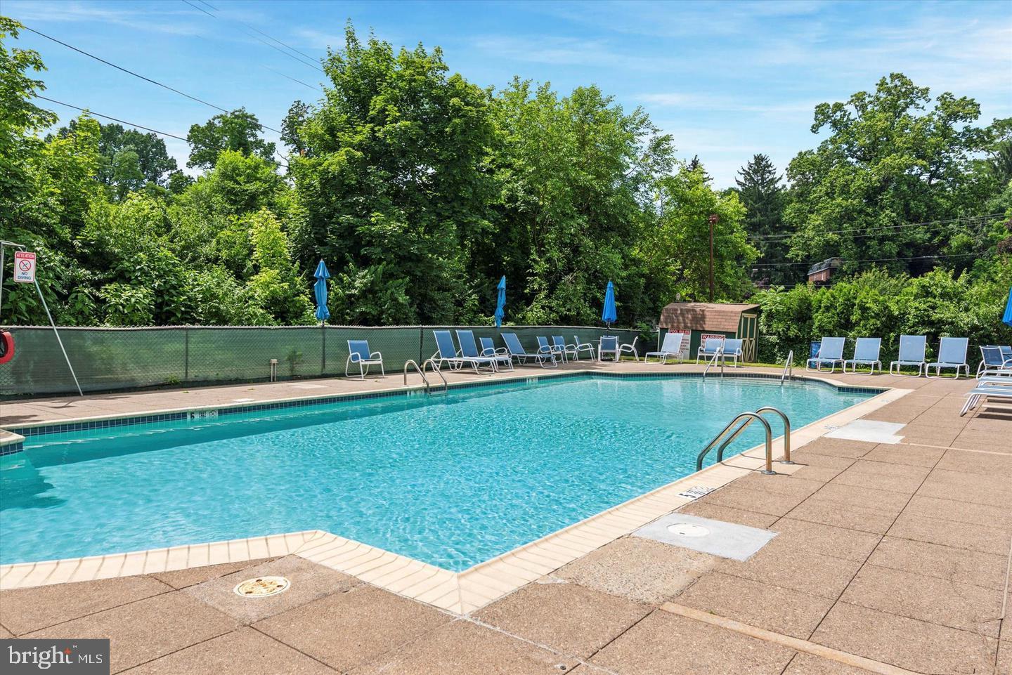 7301 Coventry Ave #210