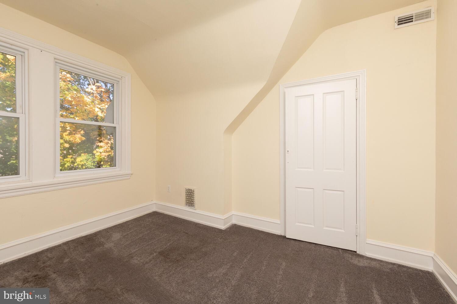 112 BRYN MAWR AVE