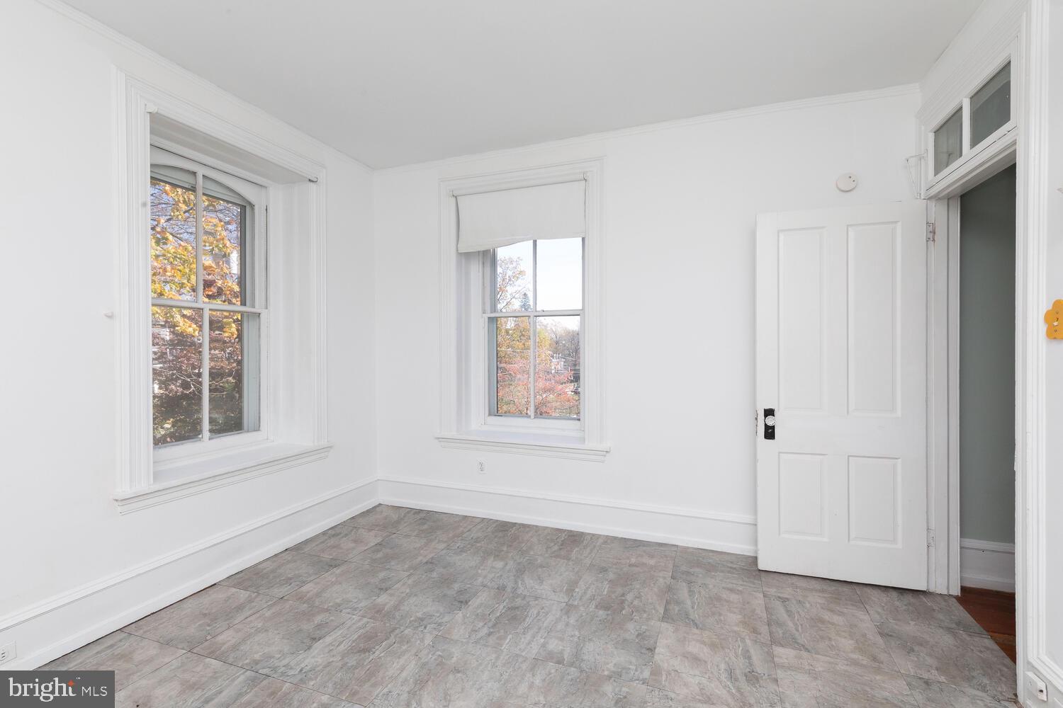112 BRYN MAWR AVE