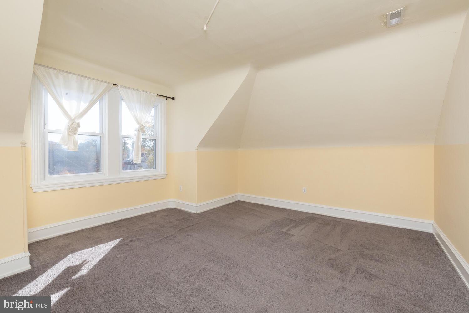112 BRYN MAWR AVE