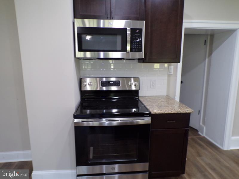 81 S Grange Ave