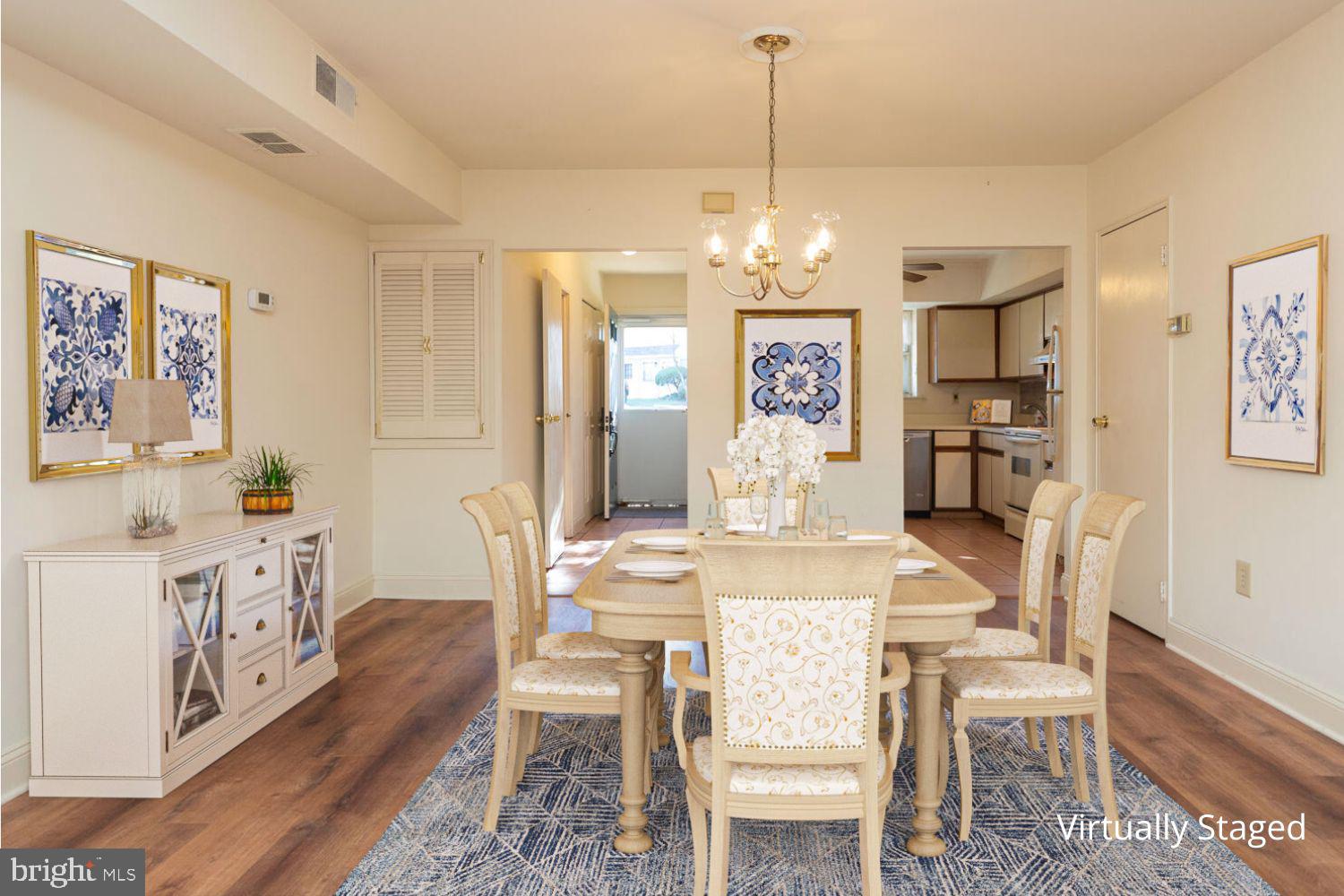 122 Hampstead Dr #122