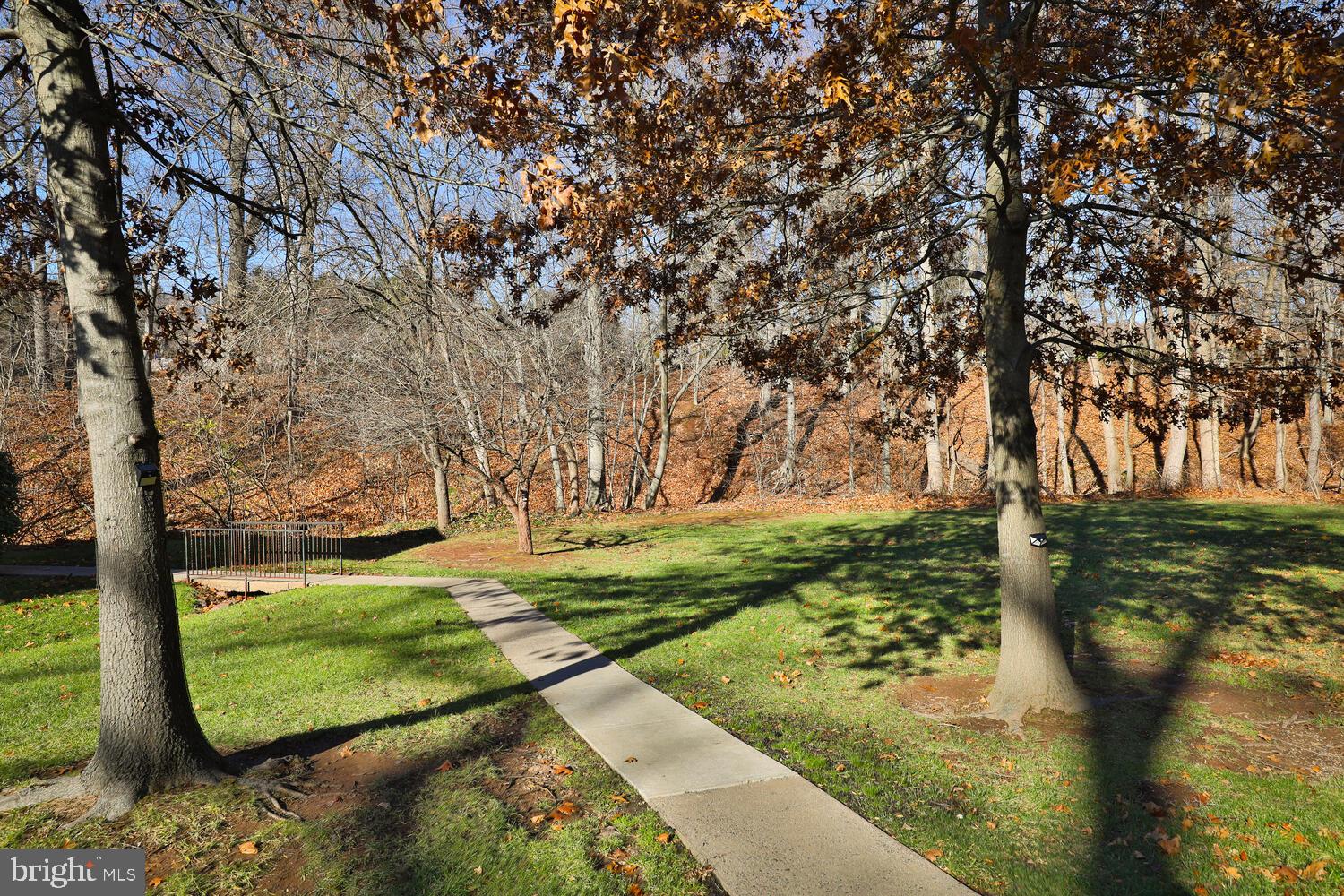 122 Hampstead Dr #122