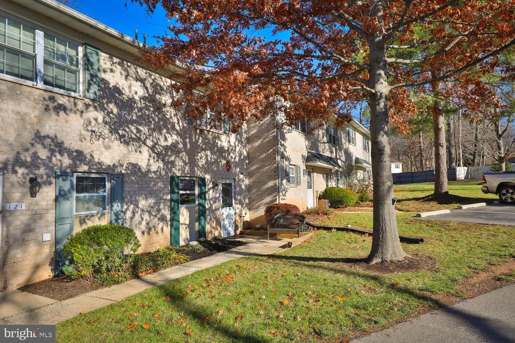 122 Hampstead Dr #122