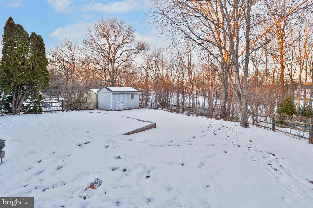 351 Huckleberry Ln