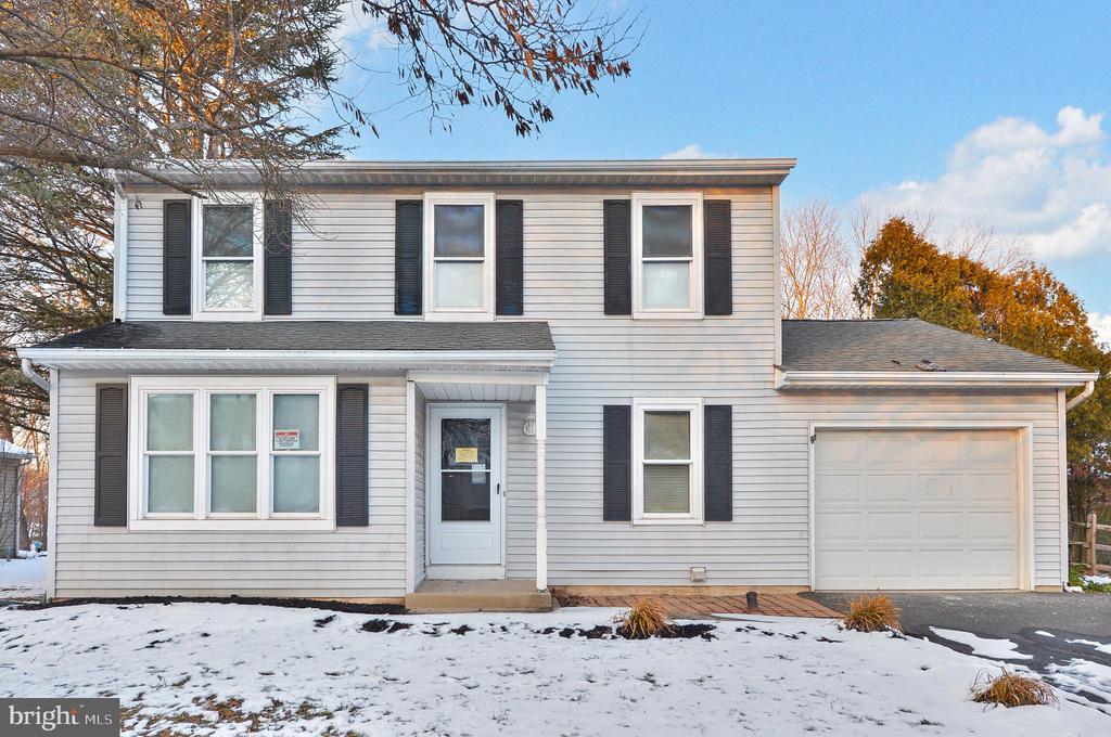 351 Huckleberry Ln