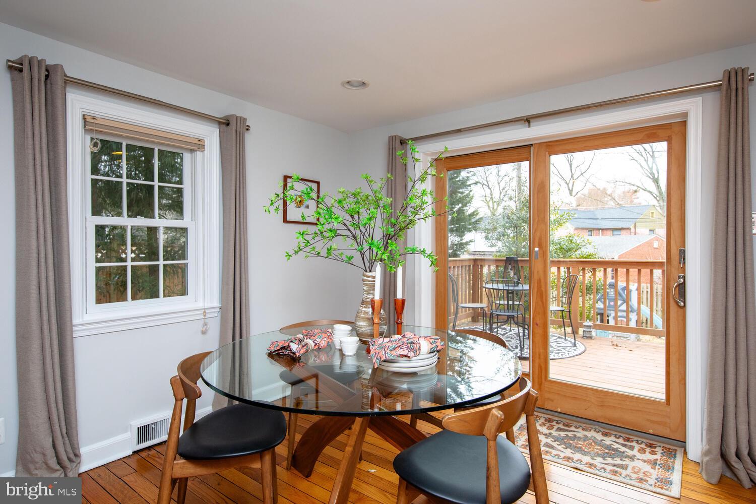 408 E Wynnewood Rd