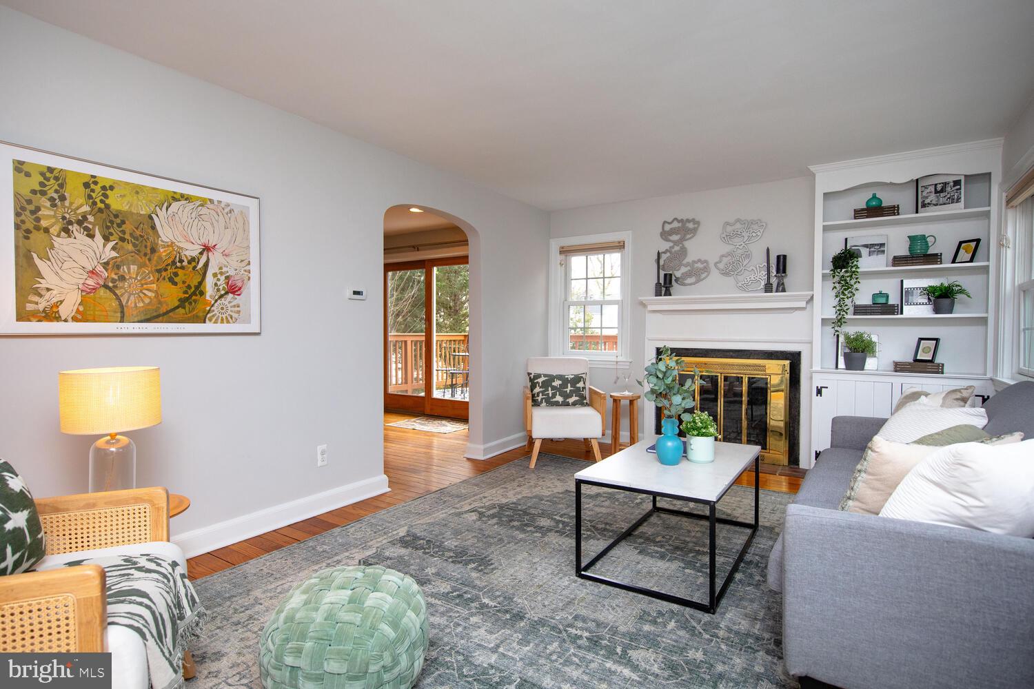 408 E Wynnewood Rd
