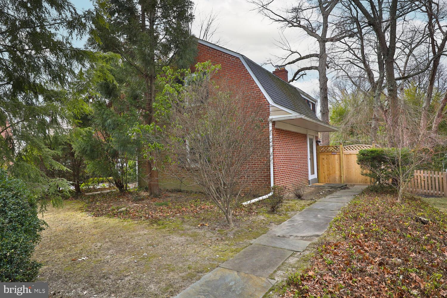 408 E Wynnewood Rd