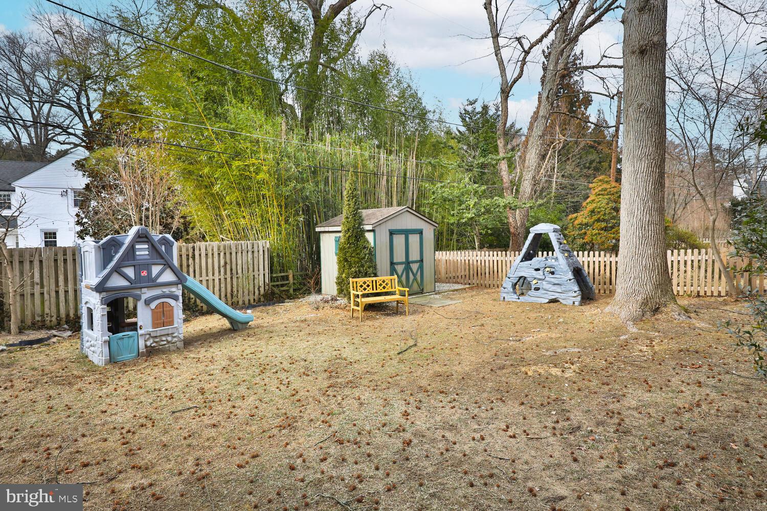 408 E Wynnewood Rd