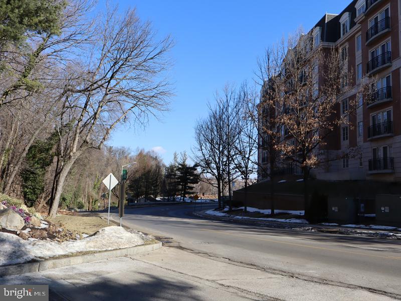 191 Presidential Blvd #R-915b