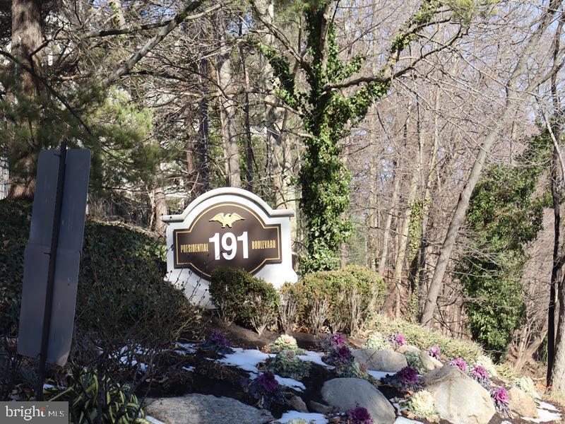 191 Presidential Blvd #R-915b