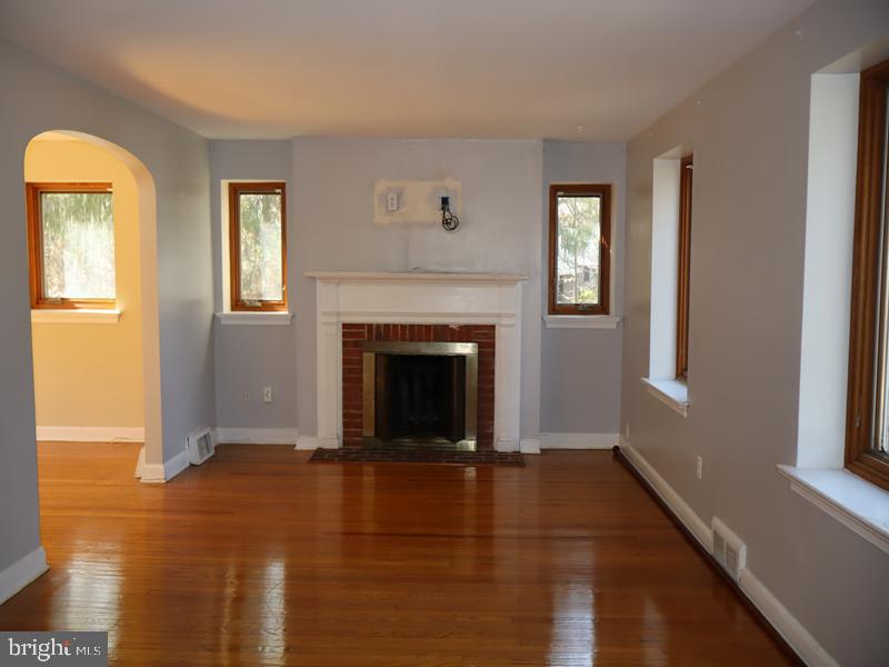 529 Waln Rd
