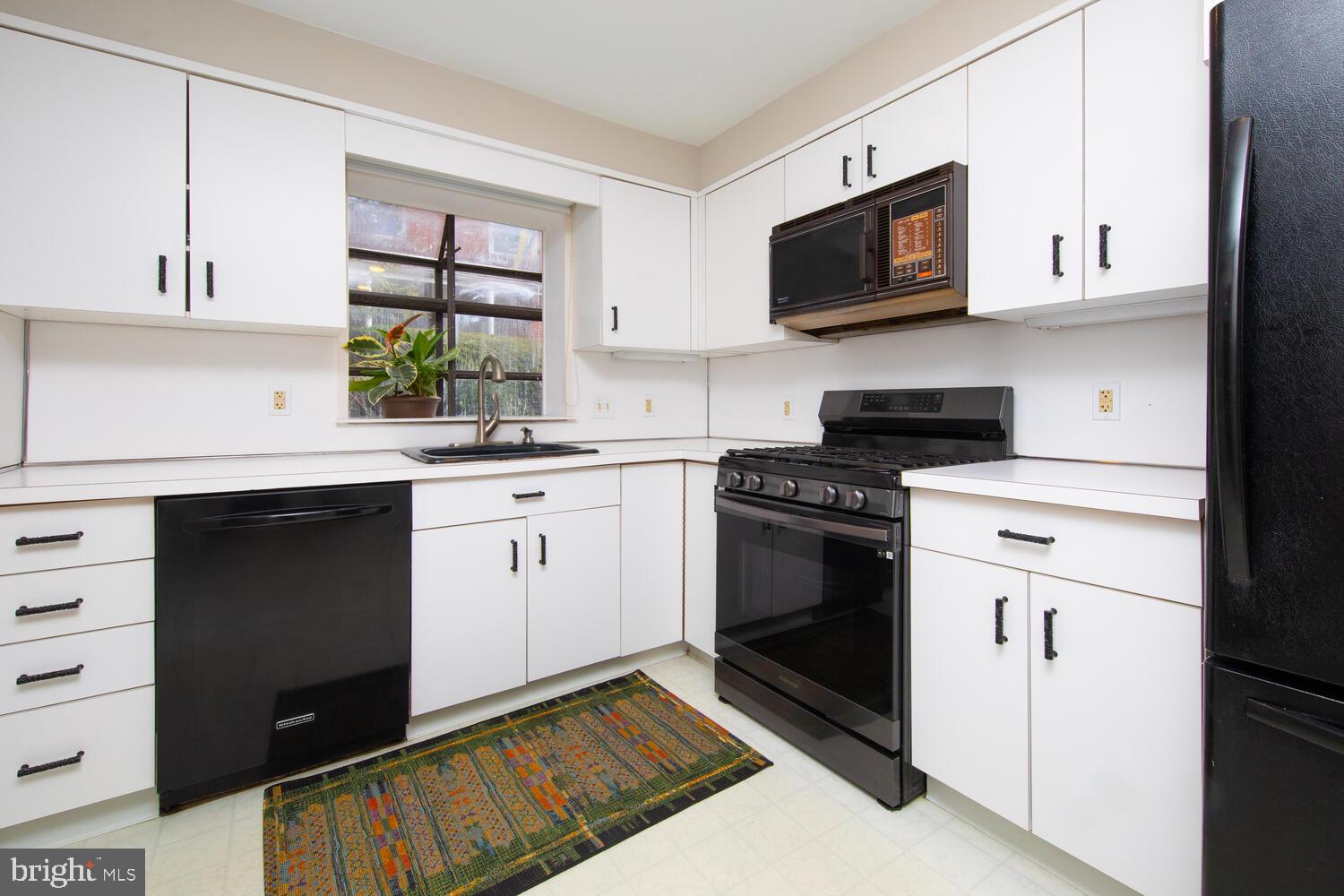 127 Kingston Rd