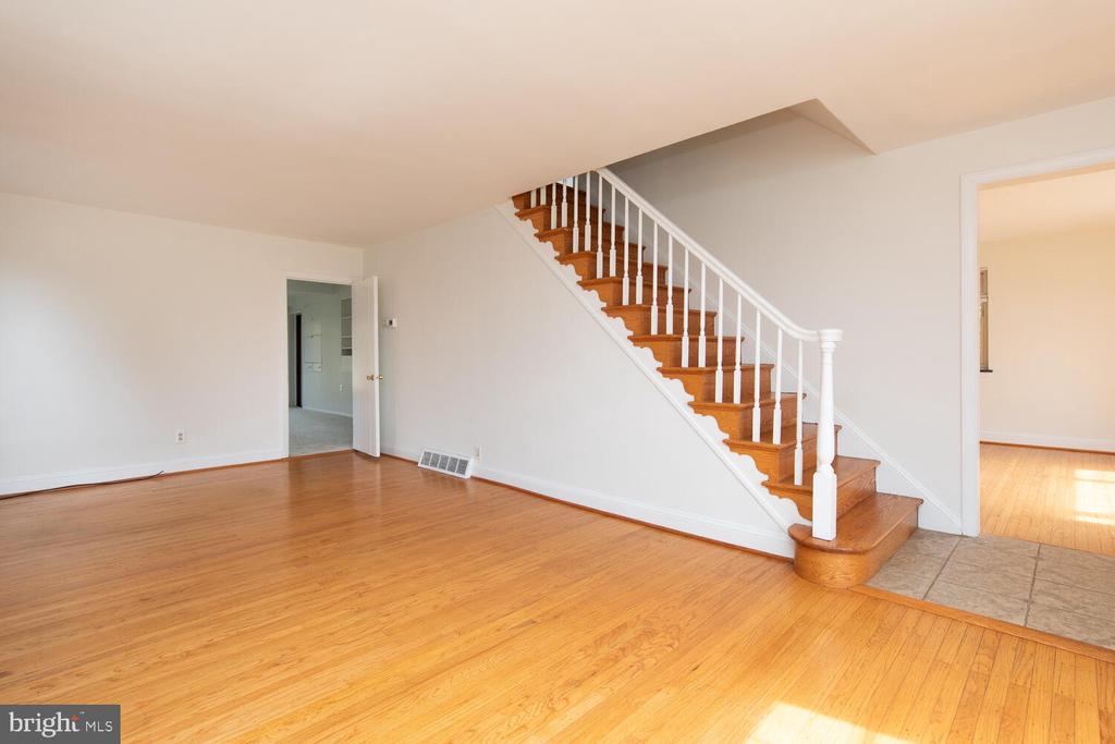 127 Kingston Rd
