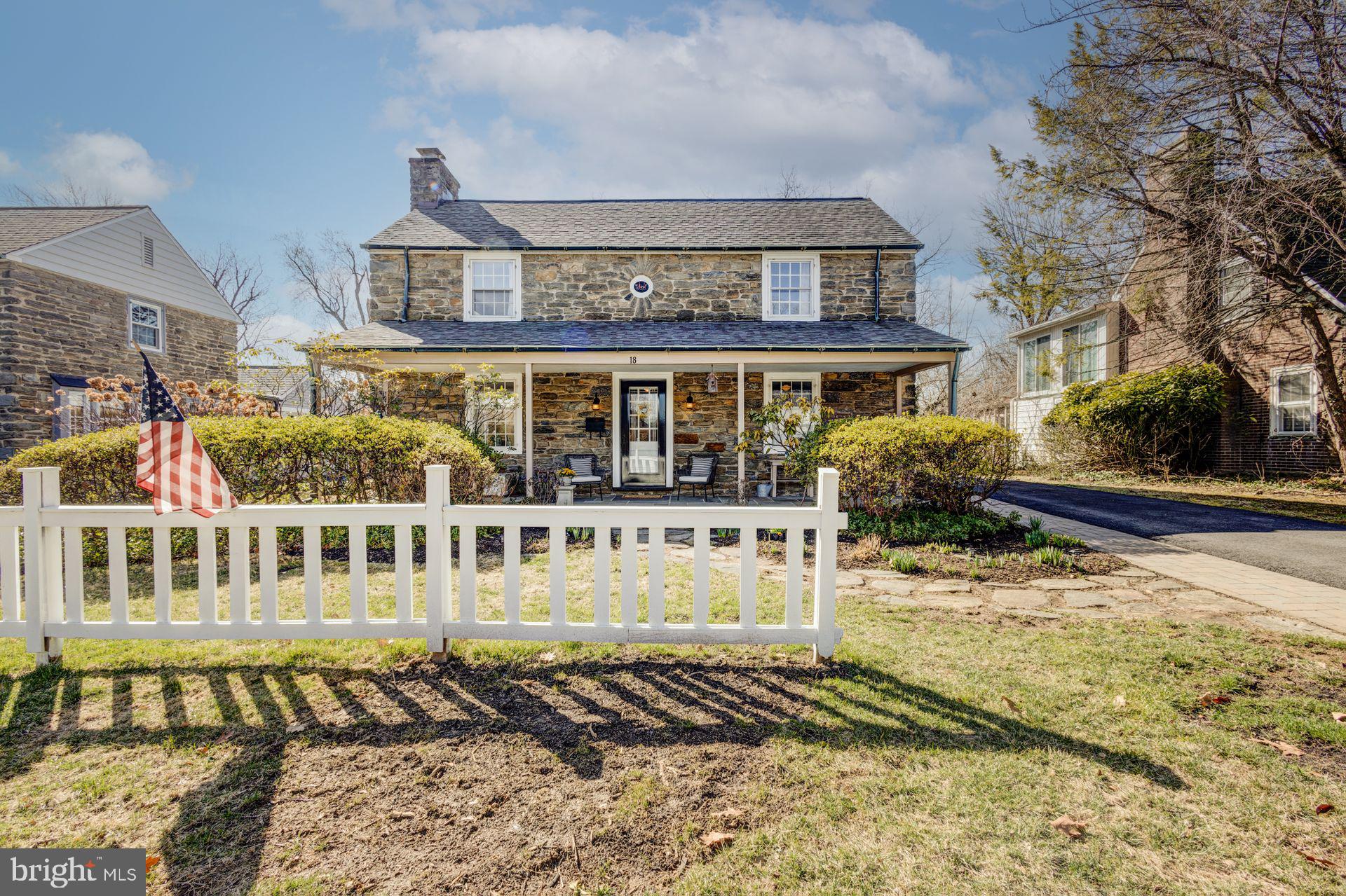 18 Rose Ln