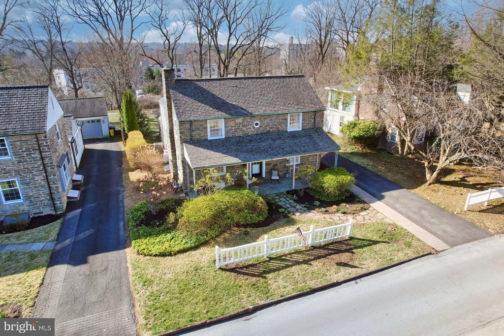 18 Rose Ln