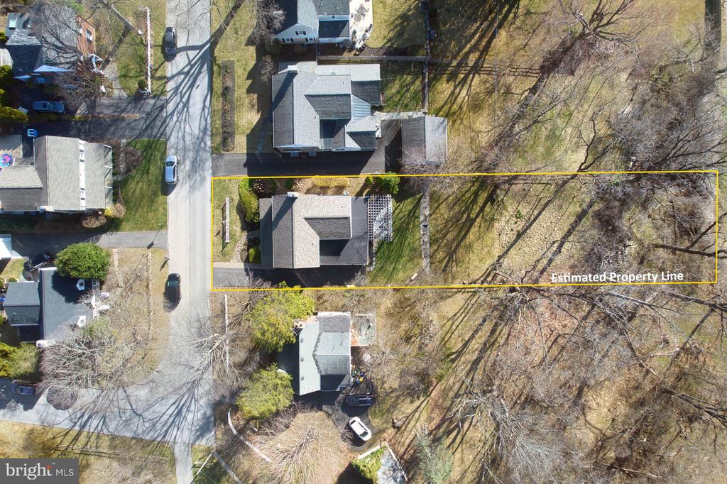 18 Rose Ln