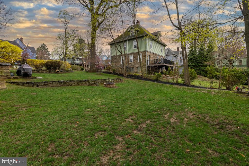 157 Fernbrook Ave