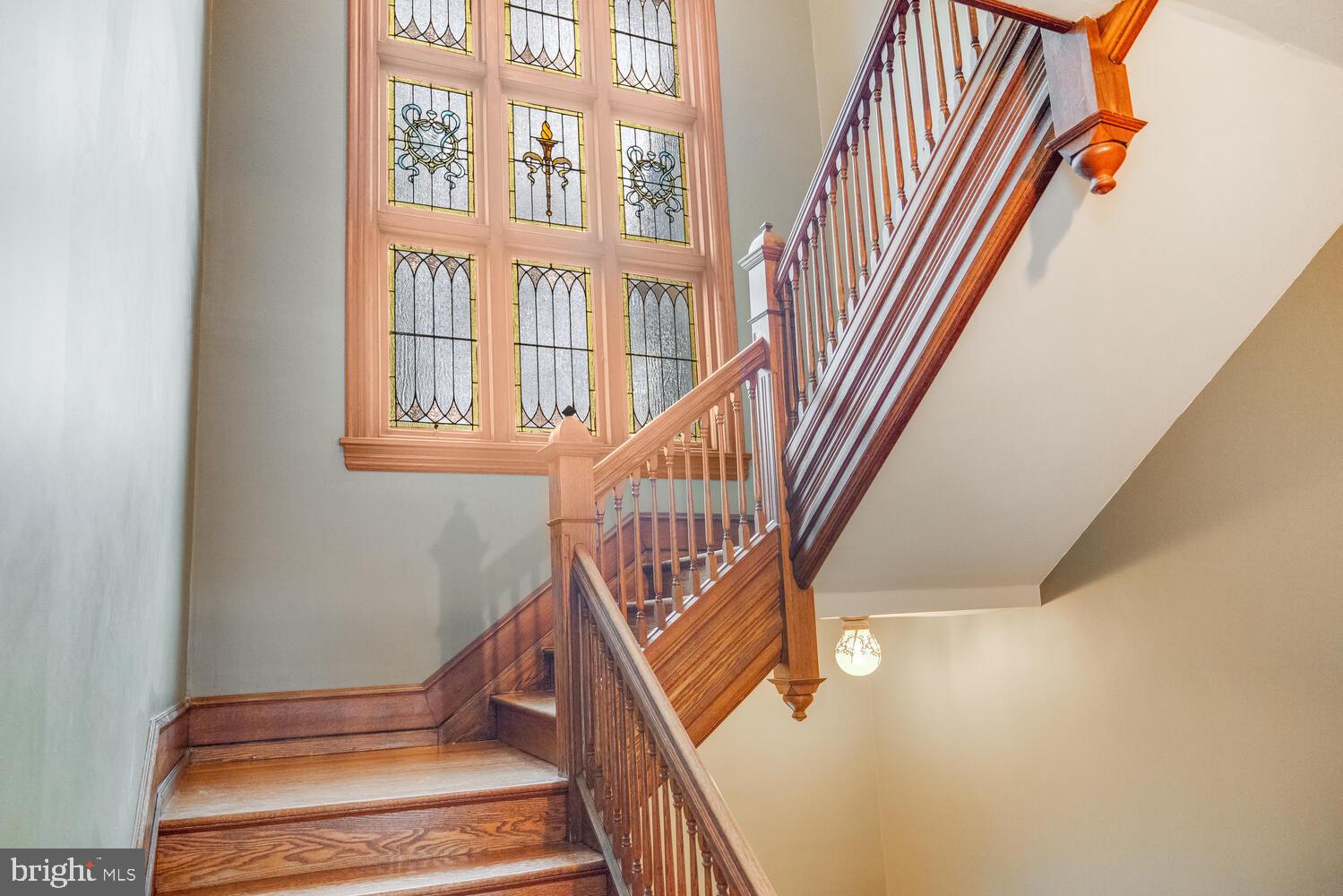 157 Fernbrook Ave