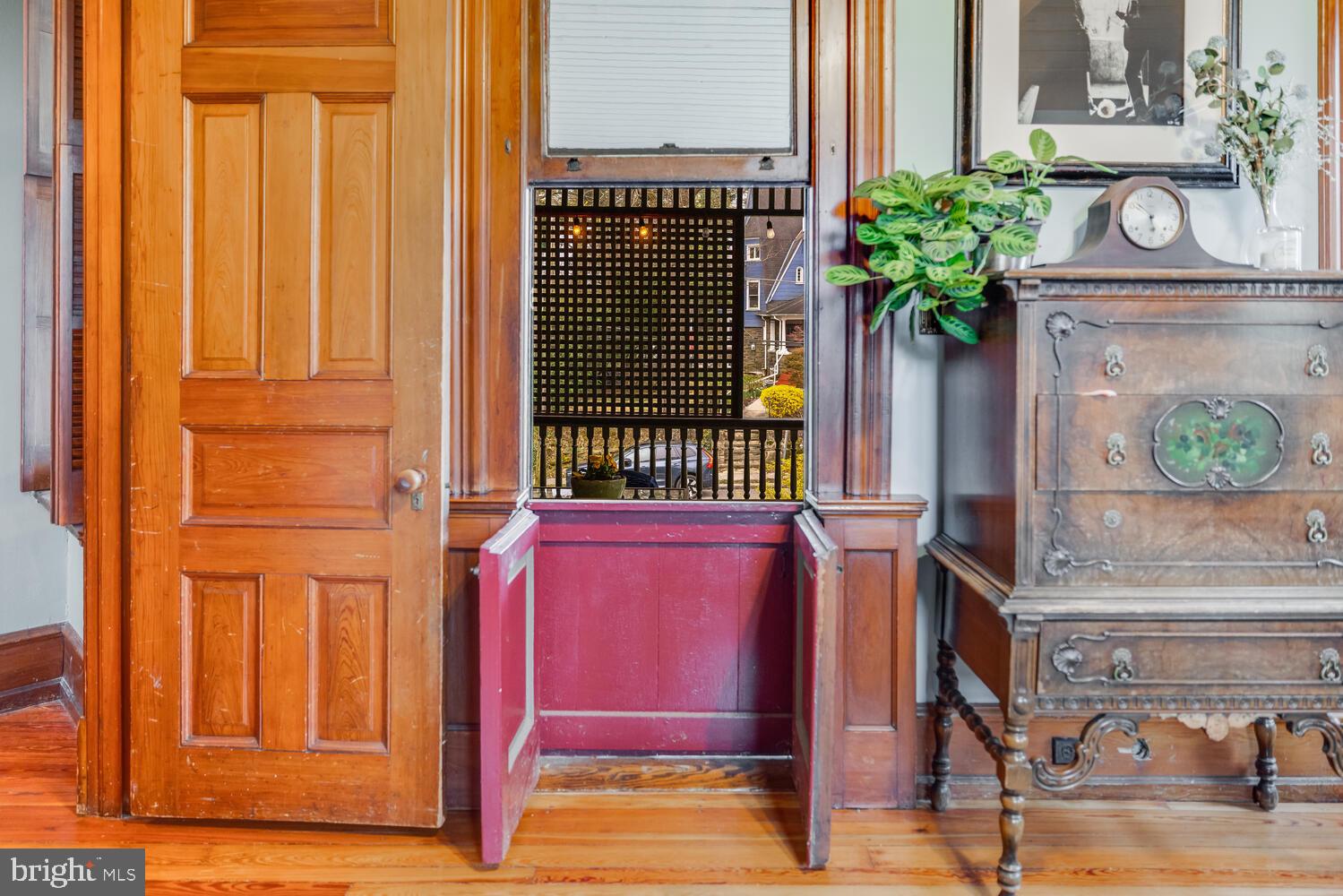 157 Fernbrook Ave