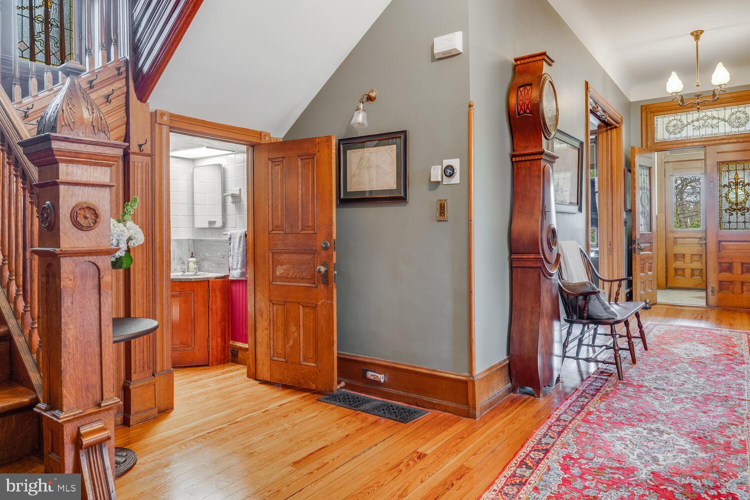 157 Fernbrook Ave