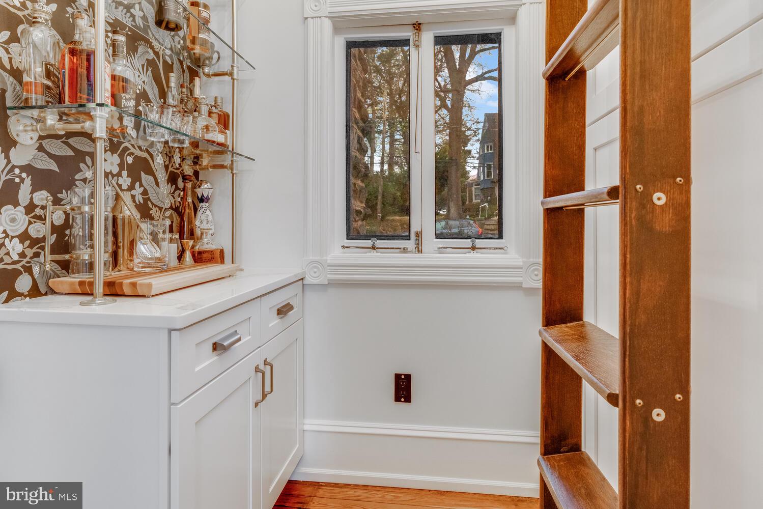157 Fernbrook Ave