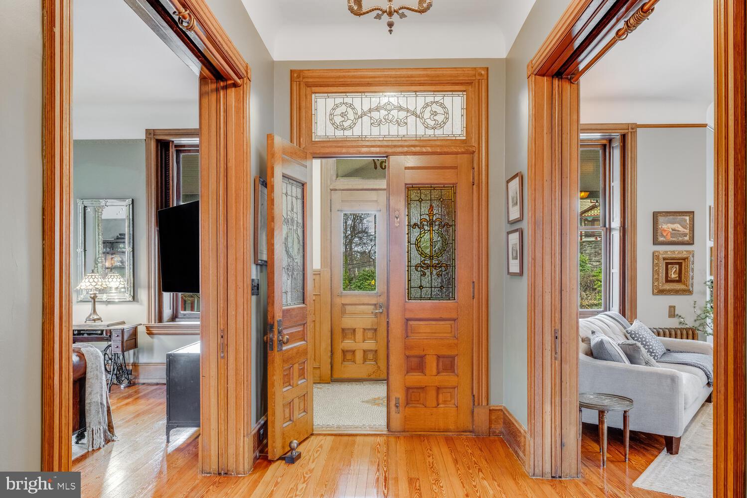 157 Fernbrook Ave