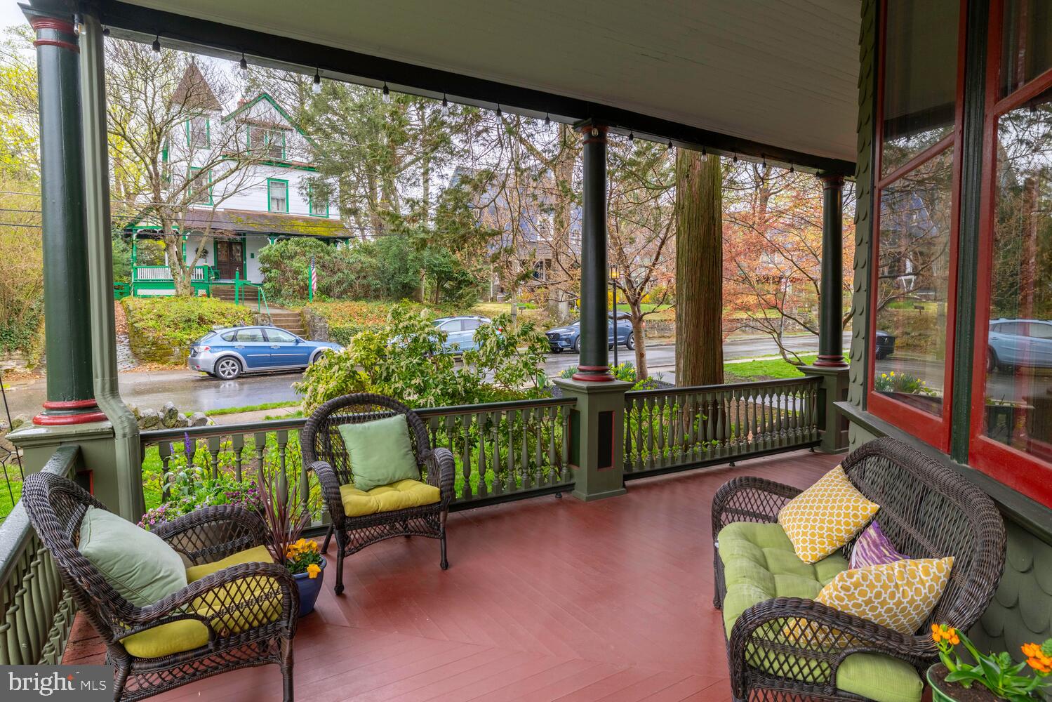 157 Fernbrook Ave