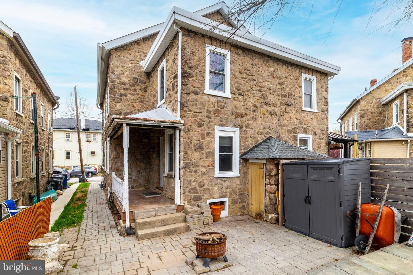 92 Orange Ave