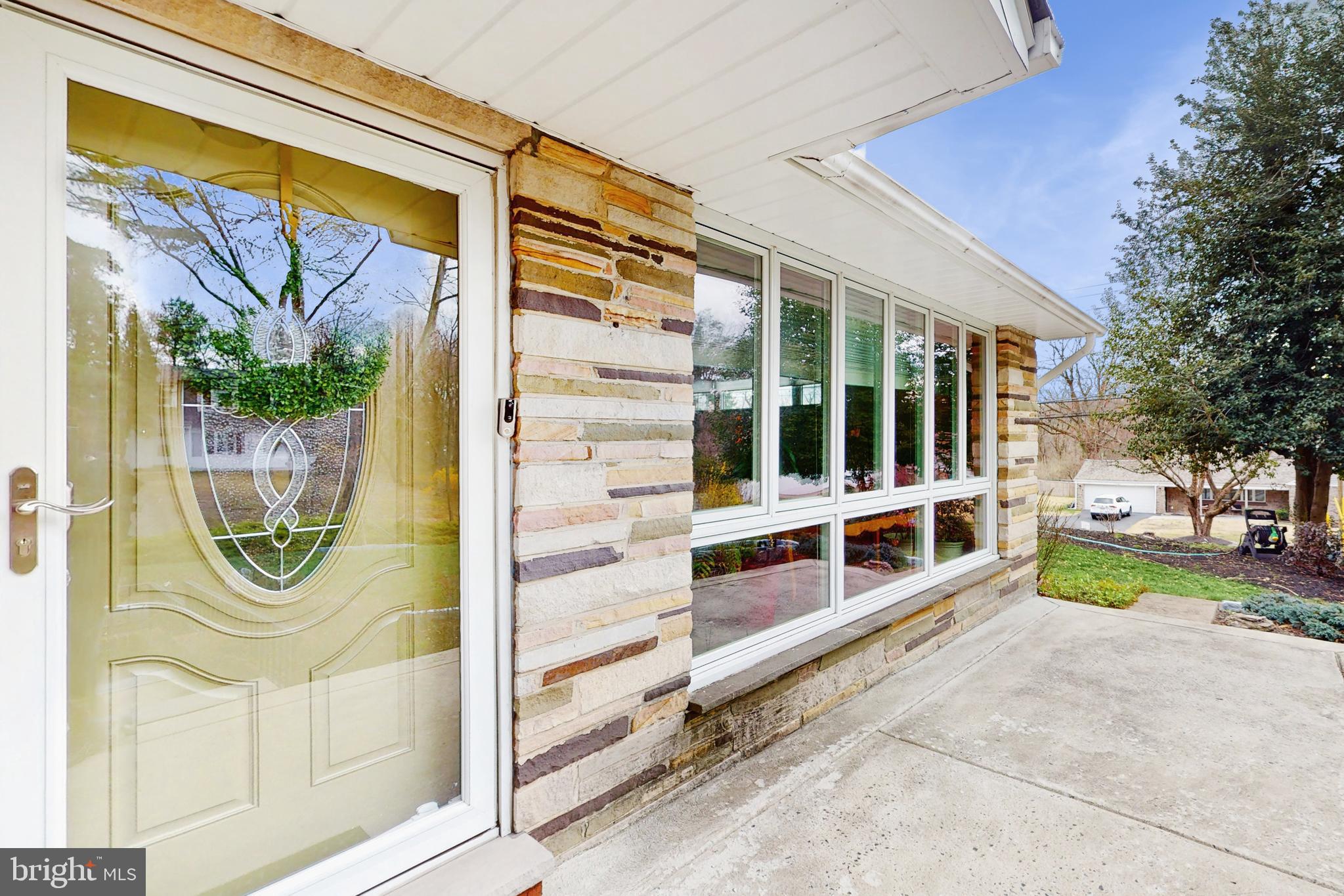 19 Laburnum Ln