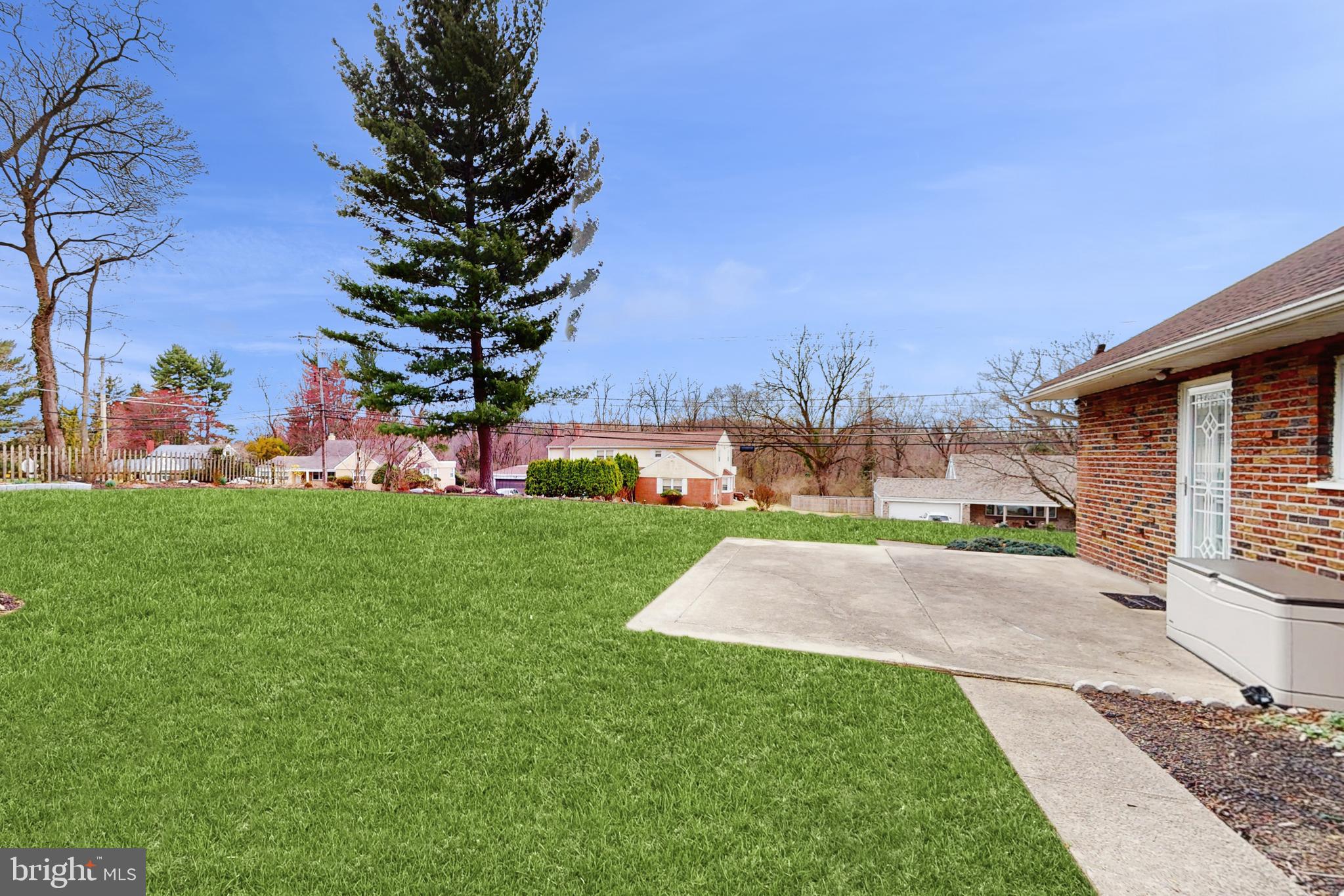 19 Laburnum Ln