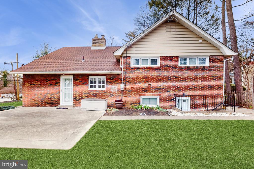 19 Laburnum Ln