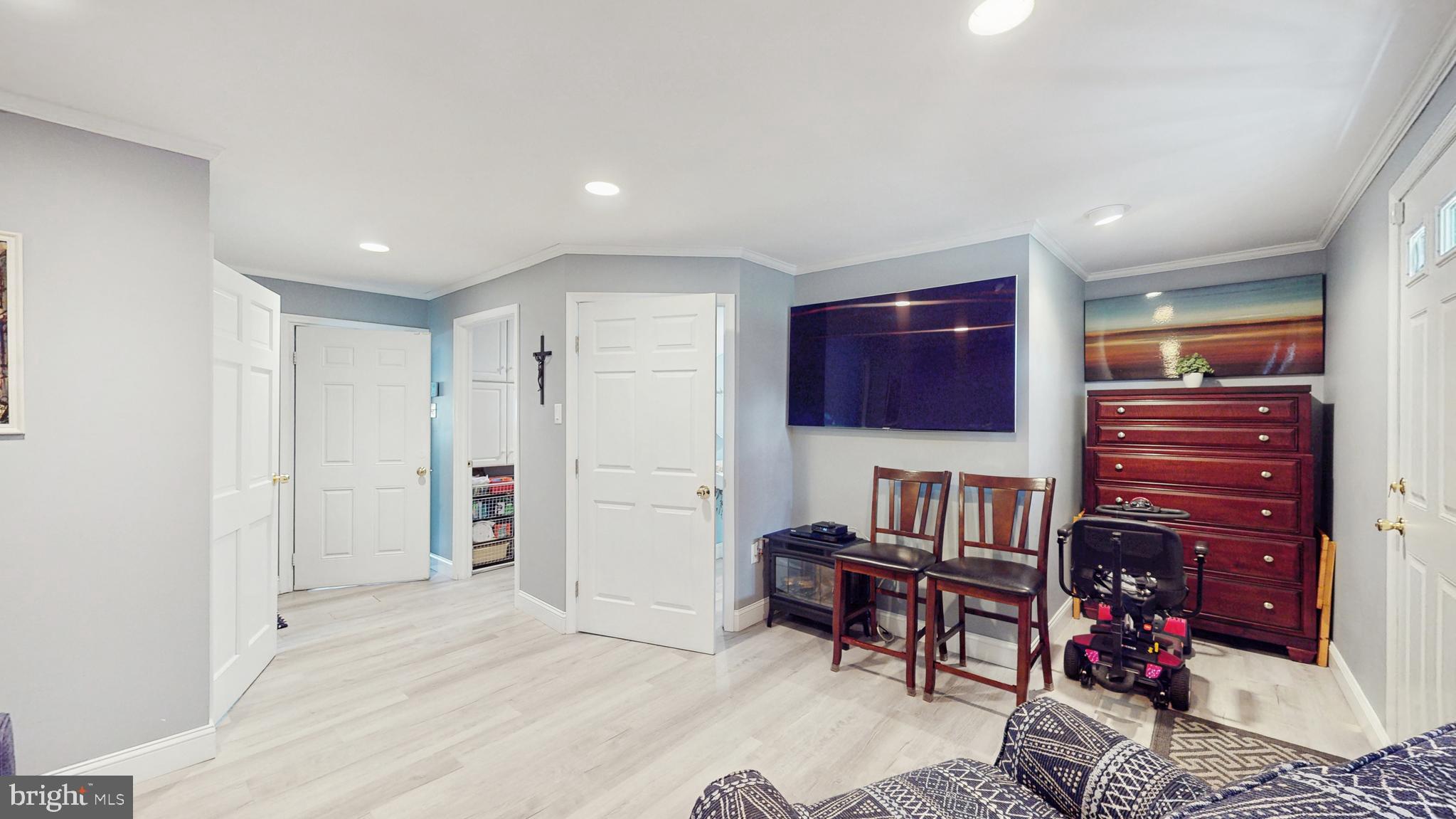 19 Laburnum Ln
