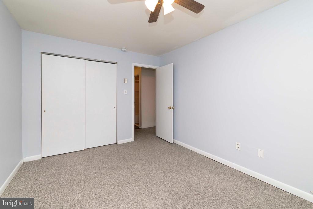 212 W 1ST AVE #13