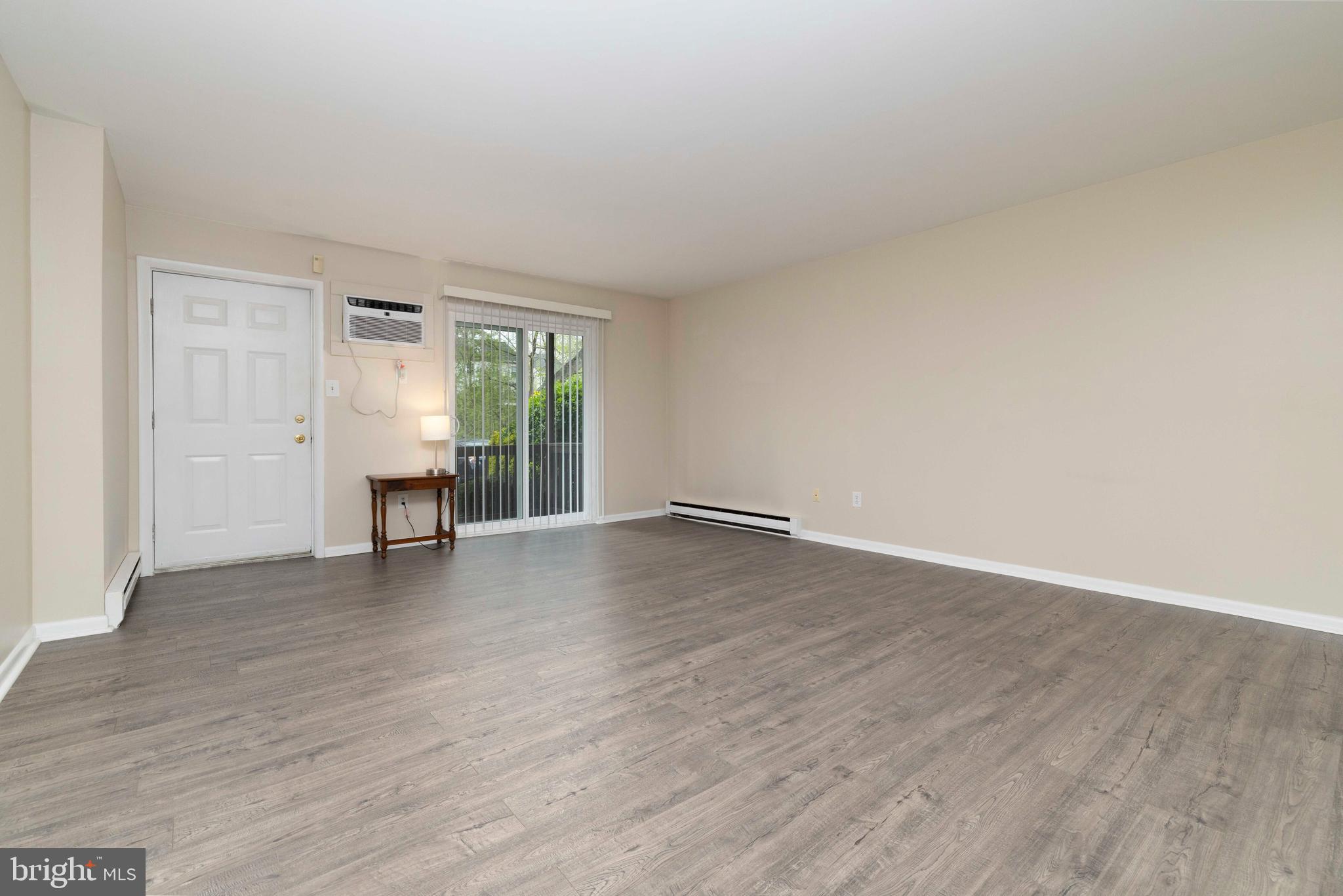 212 W 1ST AVE #13