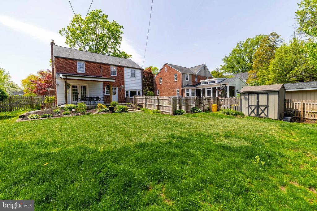 818 Downs Rd