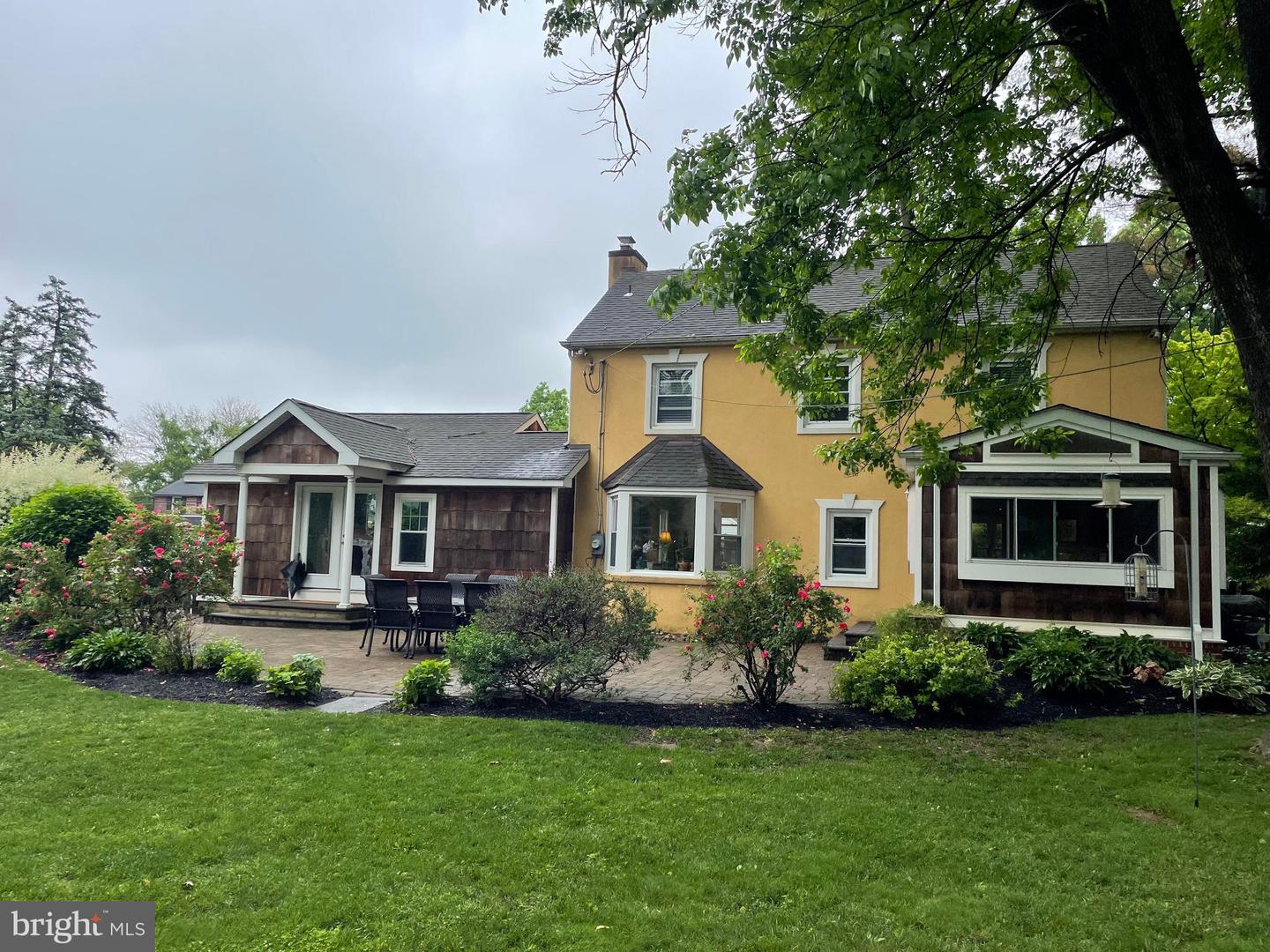 525 Croyden Rd