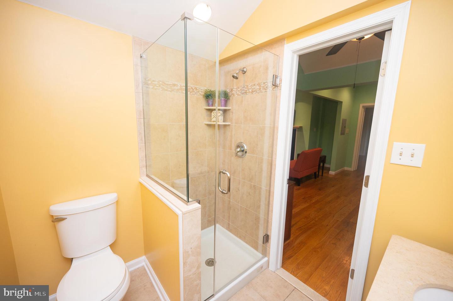 525 Croyden Rd