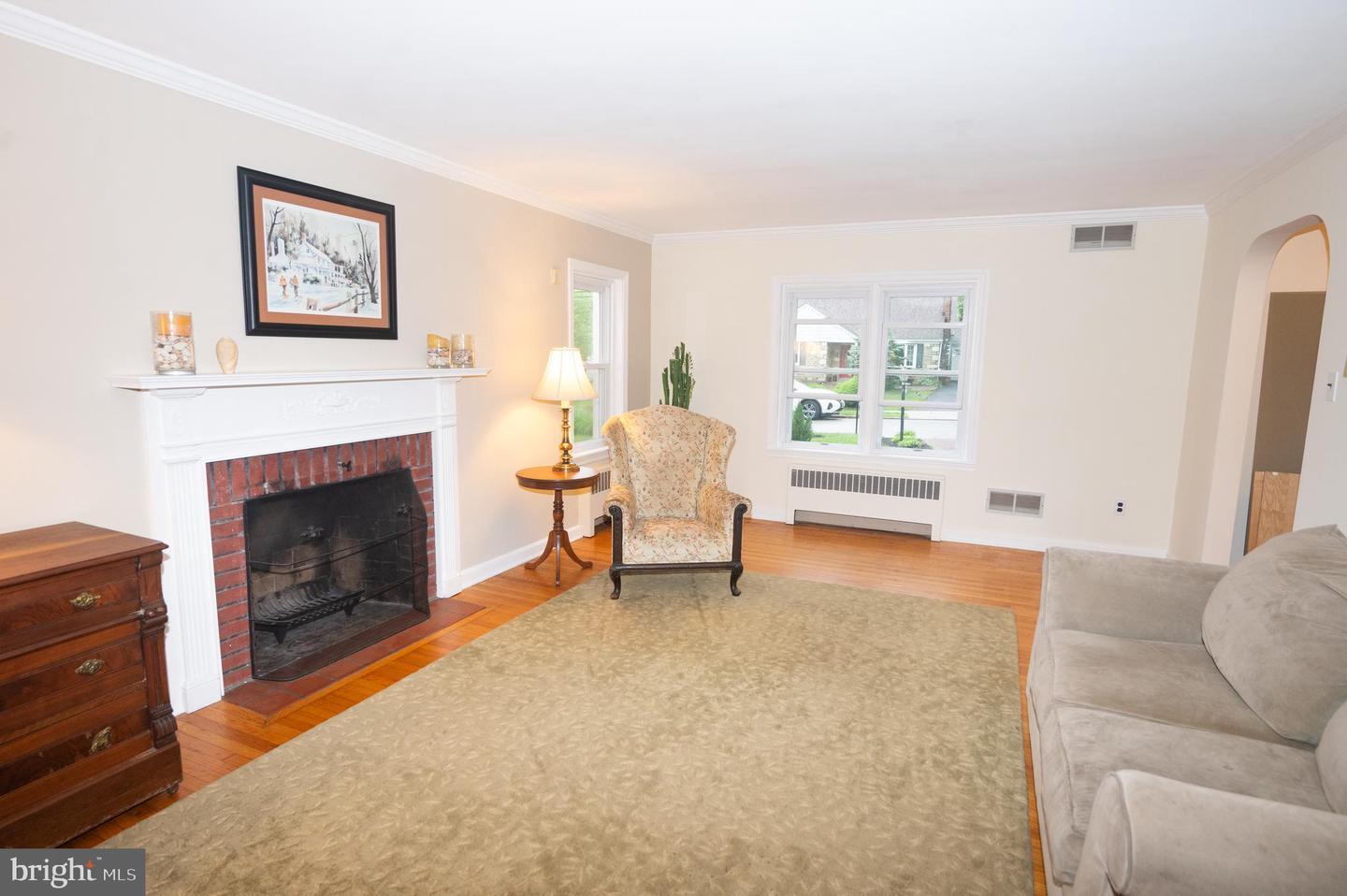 525 Croyden Rd