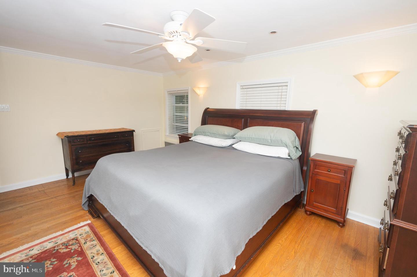 525 Croyden Rd