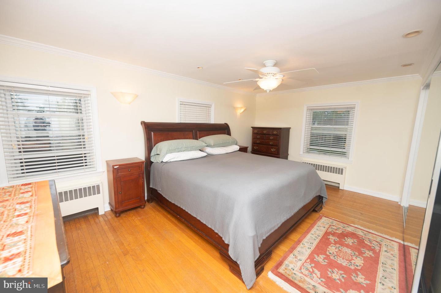 525 Croyden Rd