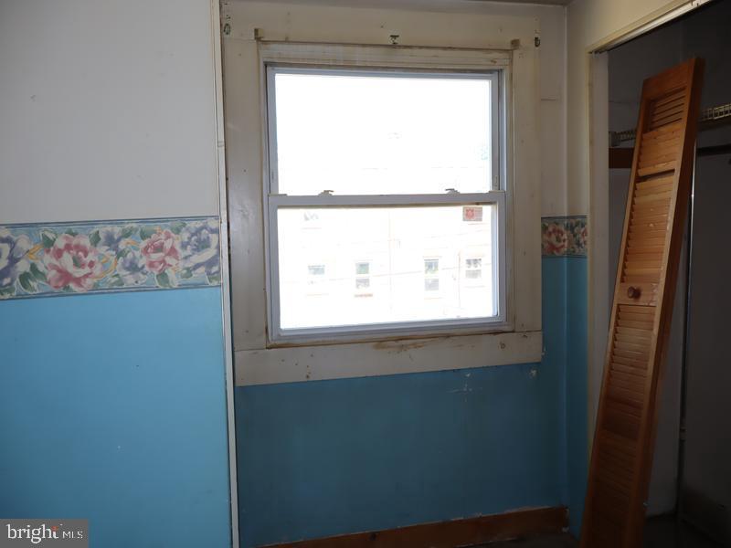 25 Rosemont Ave