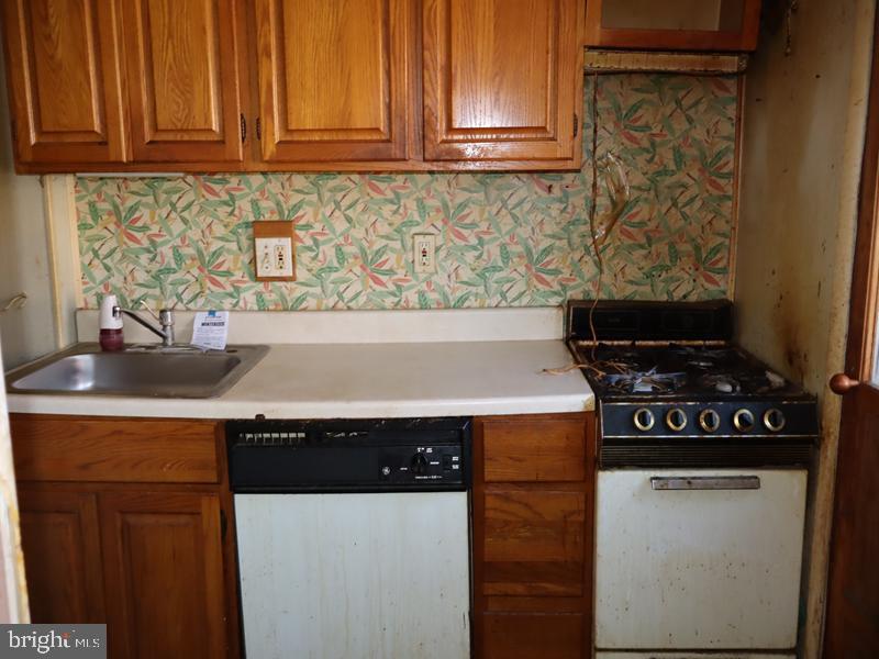 25 Rosemont Ave