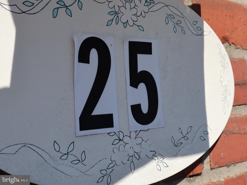 25 Rosemont Ave