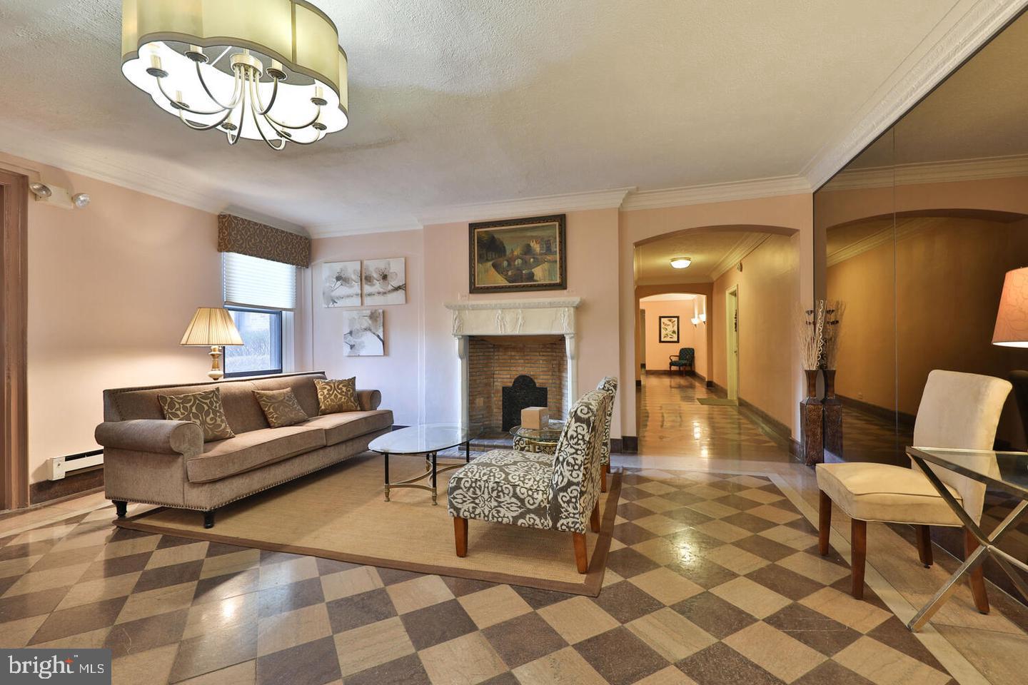 900 Valley Rd #A-401