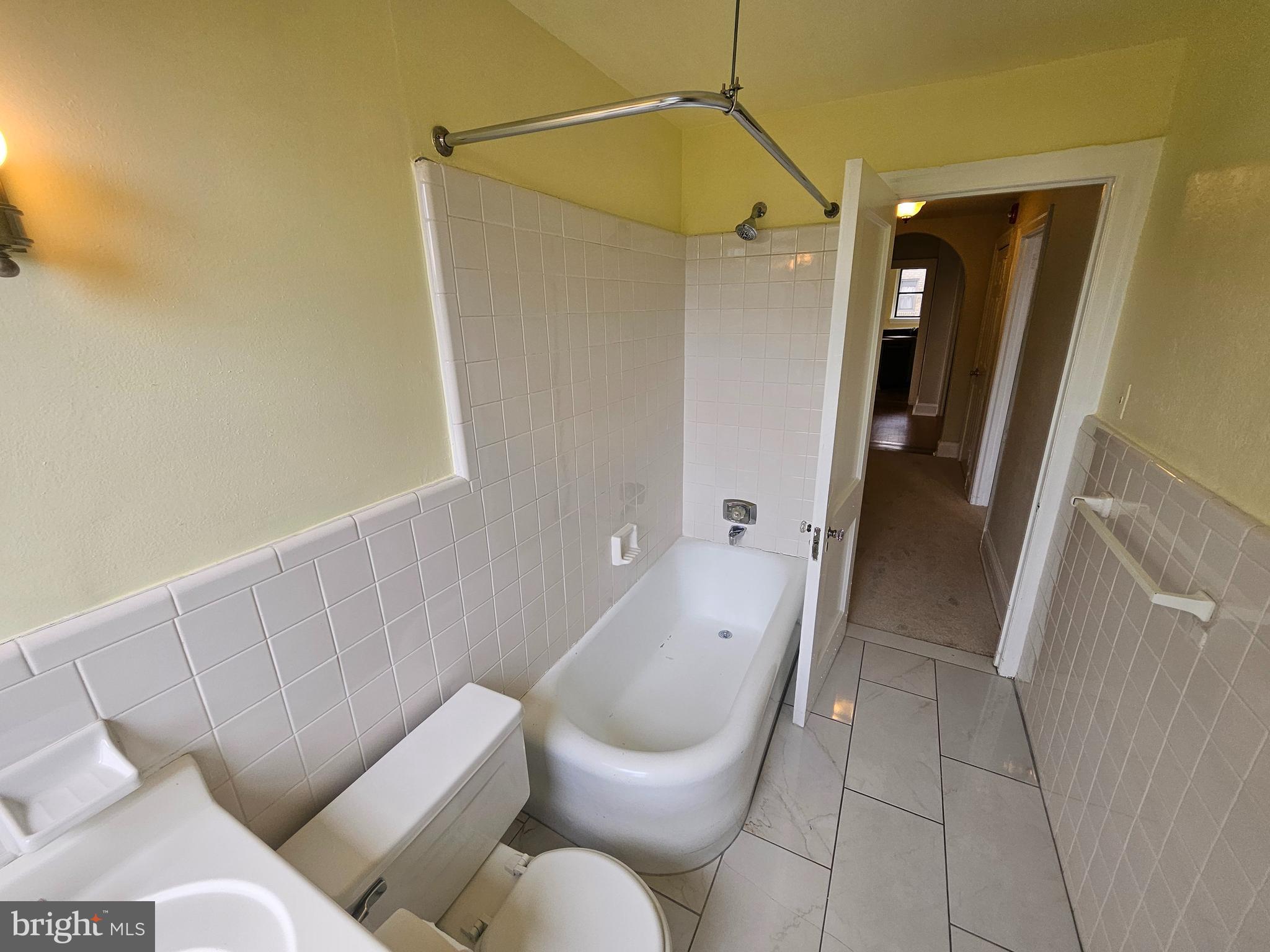 900 Valley Rd #A-401