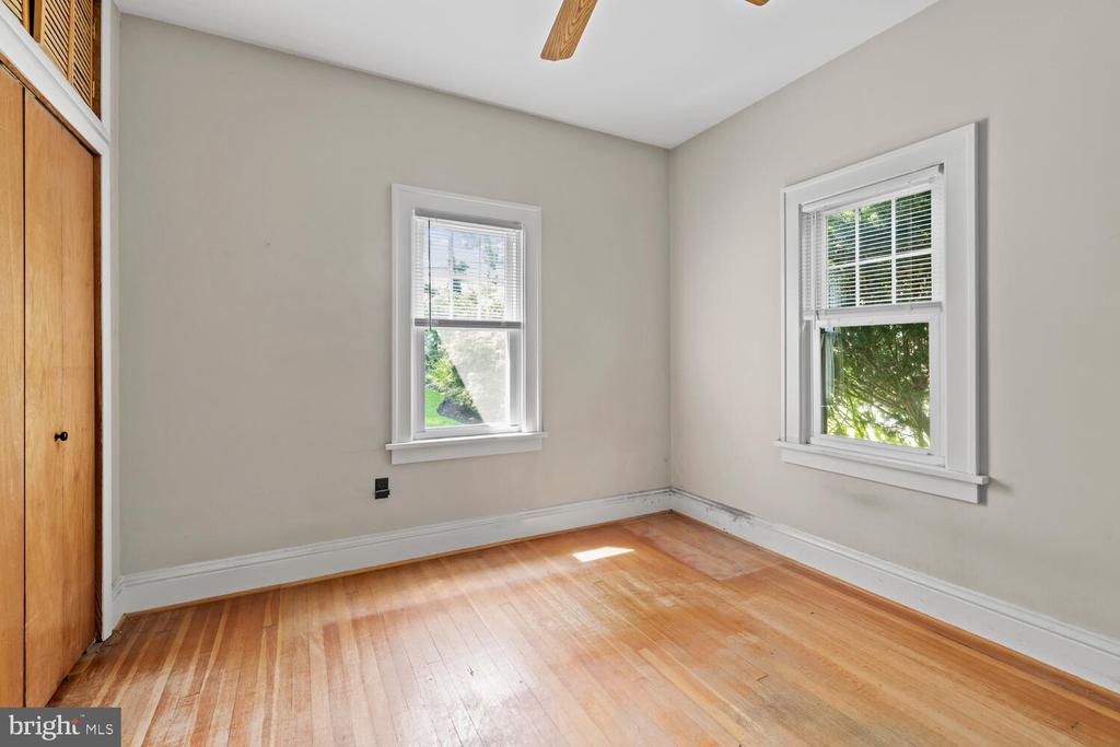 671 Edge Hill Rd
